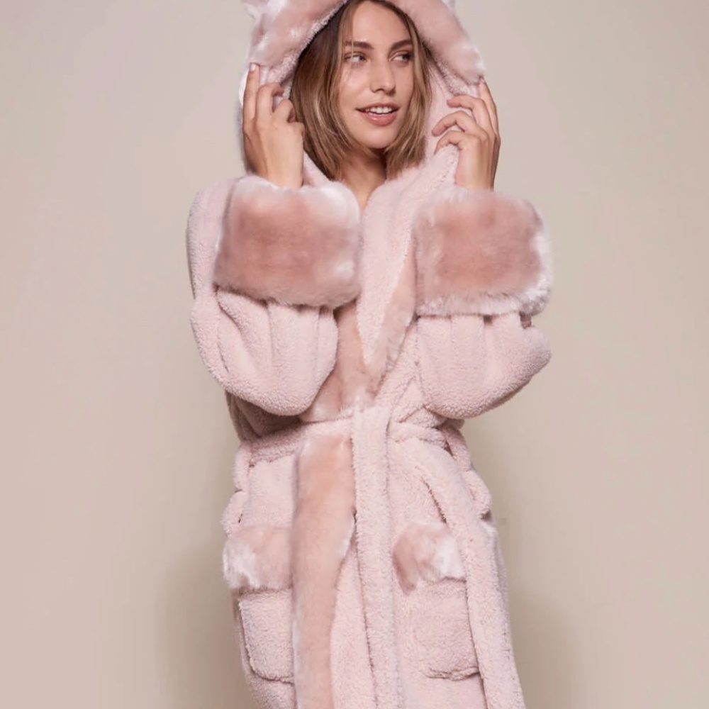 SpiritHoods Plush Hooded Robe in Blush